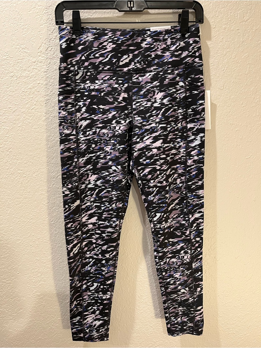 DKNY Black & Purple Patterned Active Leggings